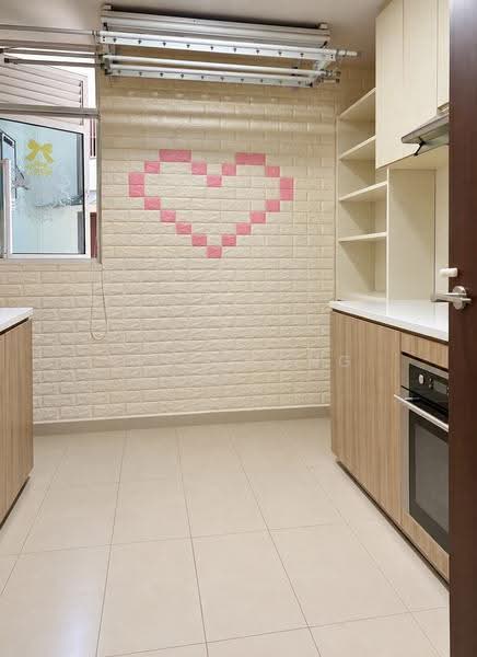 Lake Life, 6 Tao Ching Road, Boon Lay / Jurong / Tuas, 3 Bedrooms, 1,119 sqft, Condominium For Sale, by Lee Chong, 500241483 - Kitchen - PropertyGuru.com.sg