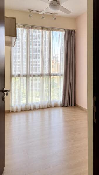 Lake Life, 6 Tao Ching Road, Boon Lay / Jurong / Tuas, 3 Bedrooms, 1,119 sqft, Condominium For Sale, by Lee Chong, 500241483 - Living Room - PropertyGuru.com.sg