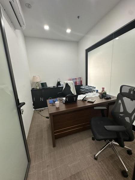 Wcega Tower, 21 Bukit Batok Crescent, Dairy Farm / Bukit Panjang / Choa Chu Kang, 1,000 sqft, Office For Rent, by Vincent Lee, 500241488 - Study - CommercialGuru.com.sg