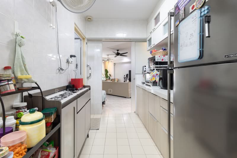 119D Rivervale Drive, 119D Rivervale Drive, 3 Bedrooms, 1,302 sqft, HDB Flat For Sale, by Rashid Salim, 500241491 - Kitchen - PropertyGuru.com.sg