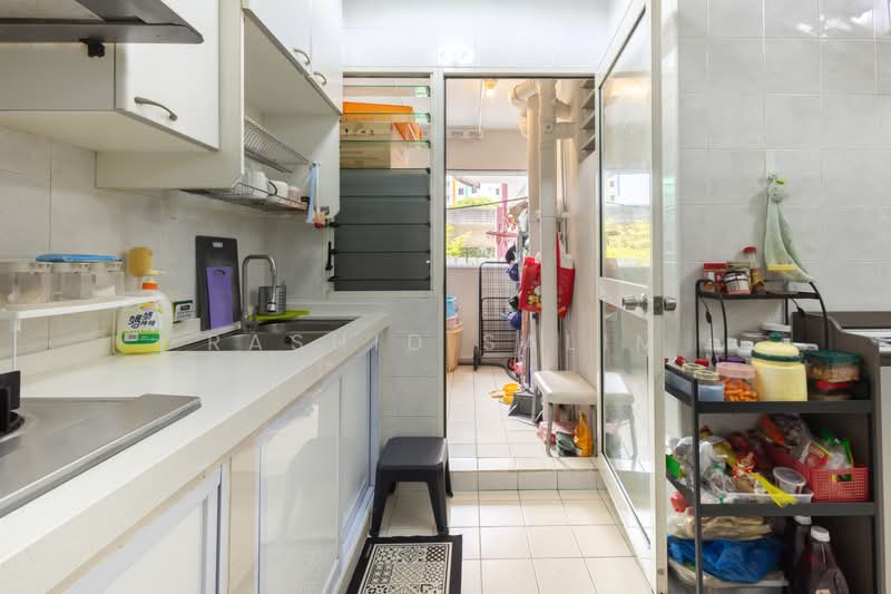 119D Rivervale Drive, 119D Rivervale Drive, 3 Bedrooms, 1,302 sqft, HDB Flat For Sale, by Rashid Salim, 500241491 - Kitchen - PropertyGuru.com.sg