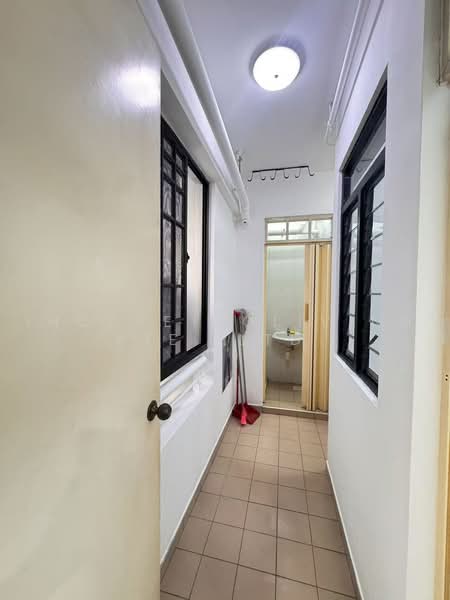 Central Green, 1 Jalan Membina, Room Rental, 90 sqft, Condominium For Rent, by Bunny, 500241492 - Corridor - PropertyGuru.com.sg