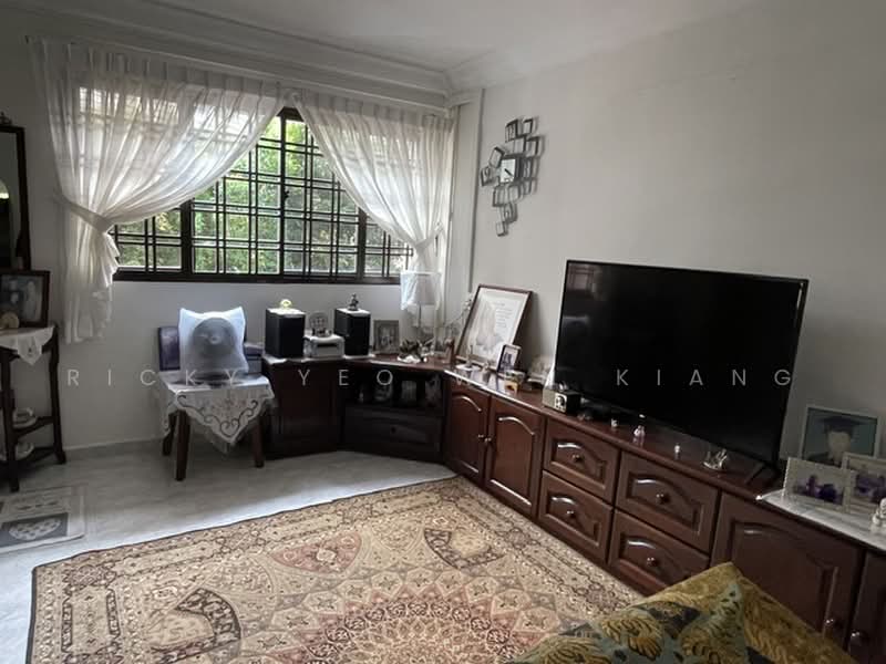 134 Ang Mo Kio Avenue 3, 134 Ang Mo Kio Avenue 3, Room Rental, 110 sqft, HDB Flat For Rent, by Ricky Yeo Wen Kiang, 500241496 - Living Room - PropertyGuru.com.sg