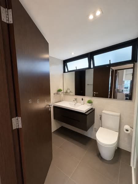 Riverparc Residence, 90 Punggol Drive, Hougang / Punggol / Sengkang, 3 Bedrooms, 1,227 sqft, Condominium For Sale, by Selena Tan, 500241506 - Bathroom - PropertyGuru.com.sg