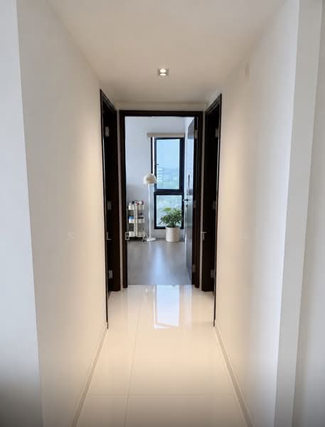 Riverparc Residence, 90 Punggol Drive, Hougang / Punggol / Sengkang, 3 Bedrooms, 1,227 sqft, Condominium For Sale, by Selena Tan, 500241506 - Corridor - PropertyGuru.com.sg