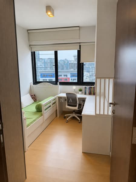 Riverparc Residence, 90 Punggol Drive, Hougang / Punggol / Sengkang, 3 Bedrooms, 1,227 sqft, Condominium For Sale, by Selena Tan, 500241506 - Bedroom - PropertyGuru.com.sg