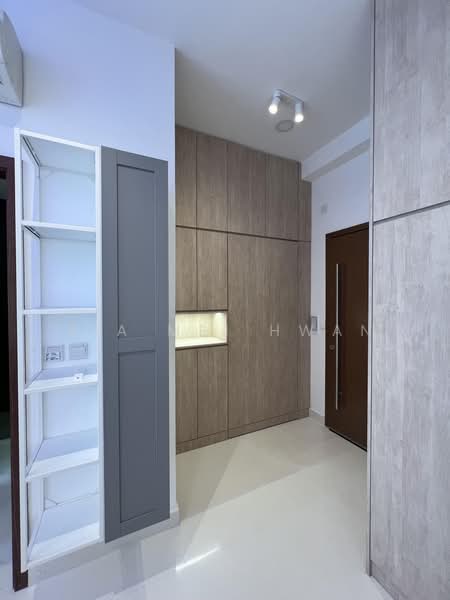 Urban Vista, 16 Tanah Merah Kechil Link, 1 Bedroom, 441 sqft, Condominium For Sale, by Sia Mei Hwan, 500241512 - Store & Entrance - PropertyGuru.com.sg