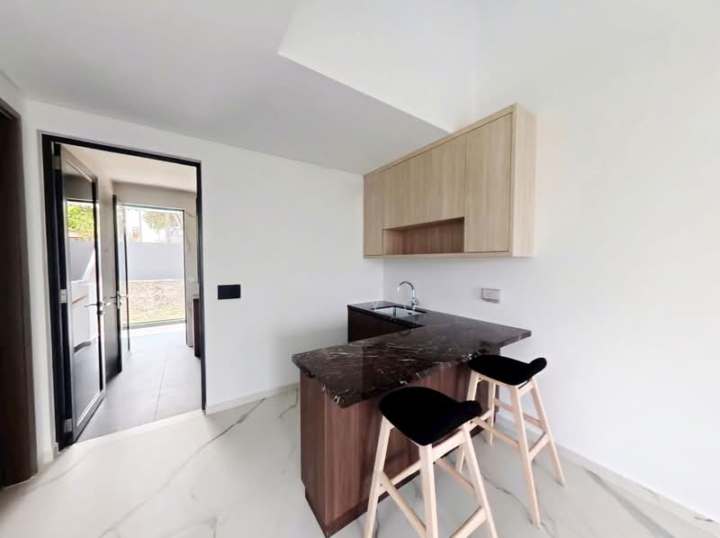 Seletar Hills Estate, Seletar Hills Drive, 5 Bedrooms, 4,674 sqft, Corner Terrace For Sale, by Alan Yong, 500241513 - Dry Kitchen - PropertyGuru.com.sg