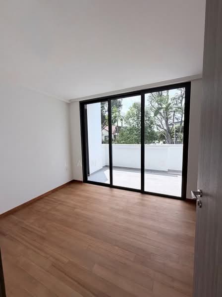 Seletar Hills Estate, Seletar Hills Drive, 5 Bedrooms, 4,674 sqft, Corner Terrace For Sale, by Alan Yong, 500241513 - Junior Master - PropertyGuru.com.sg