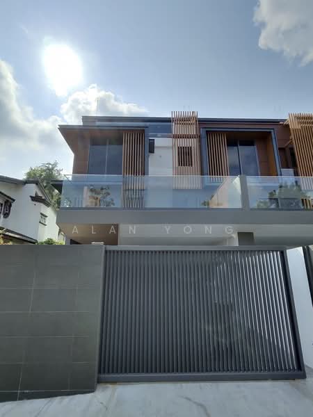 Seletar Hills Estate, Seletar Hills Drive, 5 Bedrooms, 4,674 sqft, Corner Terrace For Sale, by Alan Yong, 500241513 - Exterior - PropertyGuru.com.sg