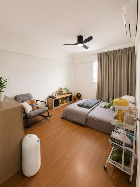379 Clementi Avenue 5, 379 Clementi Avenue 5, 2 Bedrooms, 882 sqft, HDB Flat For Sale, by Phua Choon Teck Sunny, 500241521 - PropertyGuru.com.sg
