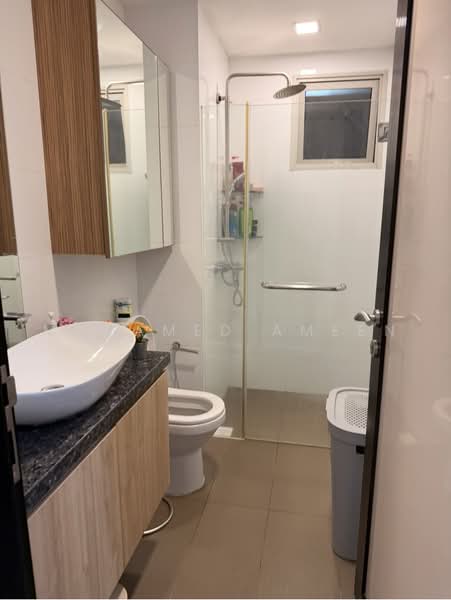 Heron Bay, 51 Upper Serangoon View, 4 Bedrooms, 1,281 sqft, Condominium For Sale, by Mohamed Ameen, 500241524 - Bathroom - PropertyGuru.com.sg