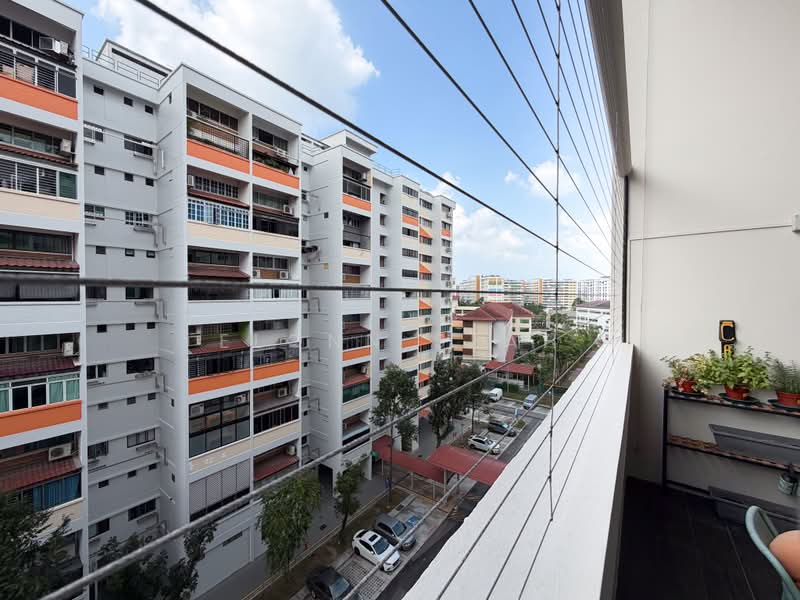 614 Yishun Street 61, 614 Yishun Street 61, 3 Bedrooms, 1,572 sqft, HDB Flat For Sale, by Elonn Seah, 500241528 - Exterior - PropertyGuru.com.sg