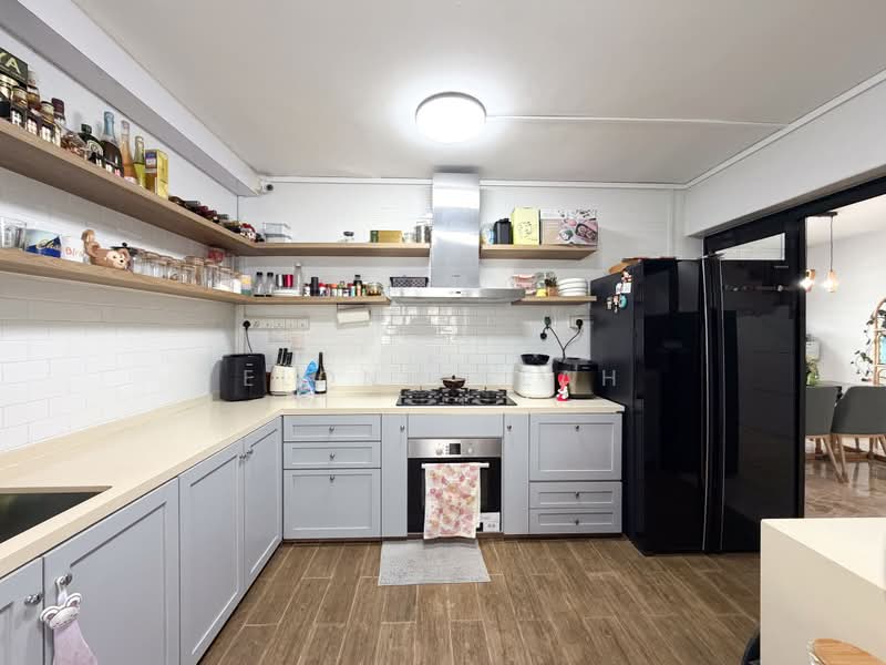 614 Yishun Street 61, 614 Yishun Street 61, 3 Bedrooms, 1,572 sqft, HDB Flat For Sale, by Elonn Seah, 500241528 - Kitchen - PropertyGuru.com.sg