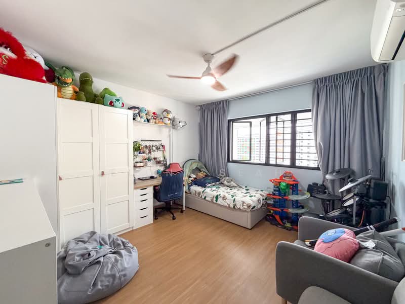 614 Yishun Street 61, 614 Yishun Street 61, 3 Bedrooms, 1,572 sqft, HDB Flat For Sale, by Elonn Seah, 500241528 - Bedroom - PropertyGuru.com.sg