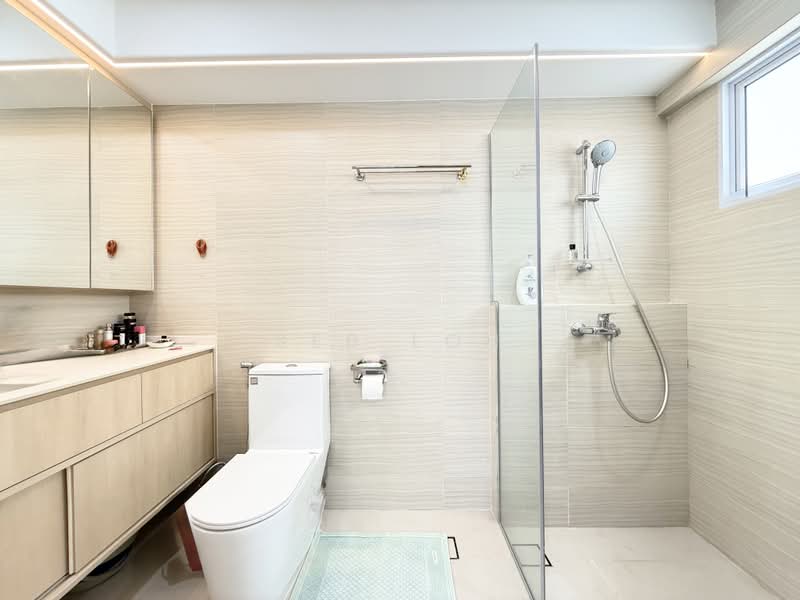 425 Fajar Road, 425 Fajar Road, 3 Bedrooms, 1,420 sqft, HDB Flat For Sale, by Seb Loh, 500241531 - Master Bathroom - PropertyGuru.com.sg