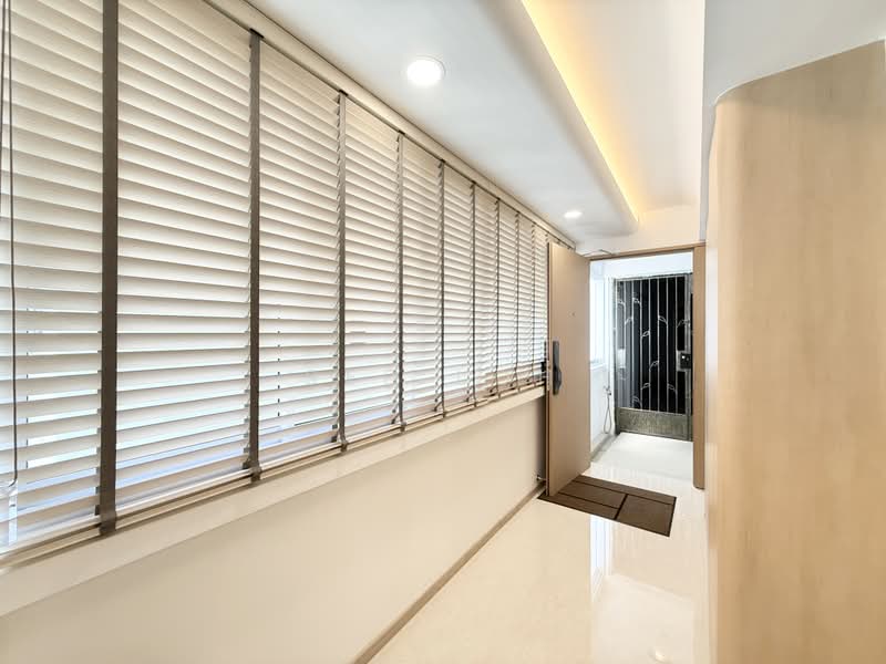425 Fajar Road, 425 Fajar Road, 3 Bedrooms, 1,420 sqft, HDB Flat For Sale, by Seb Loh, 500241531 - Entrance - PropertyGuru.com.sg