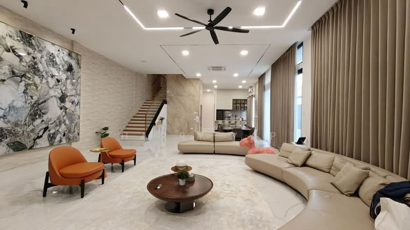 Chartwell Drive, Serangoon Garden Estate, Hougang / Punggol / Sengkang, 7 Bedrooms, 9,678 sqft, Semi-Detached House For Sale, by Harry Yap, 500241543 - Living Room - PropertyGuru.com.sg