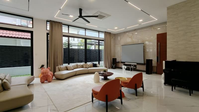Chartwell Drive, Serangoon Garden Estate, Hougang / Punggol / Sengkang, 7 Bedrooms, 9,678 sqft, Semi-Detached House For Sale, by Harry Yap, 500241543 - Living Room - PropertyGuru.com.sg