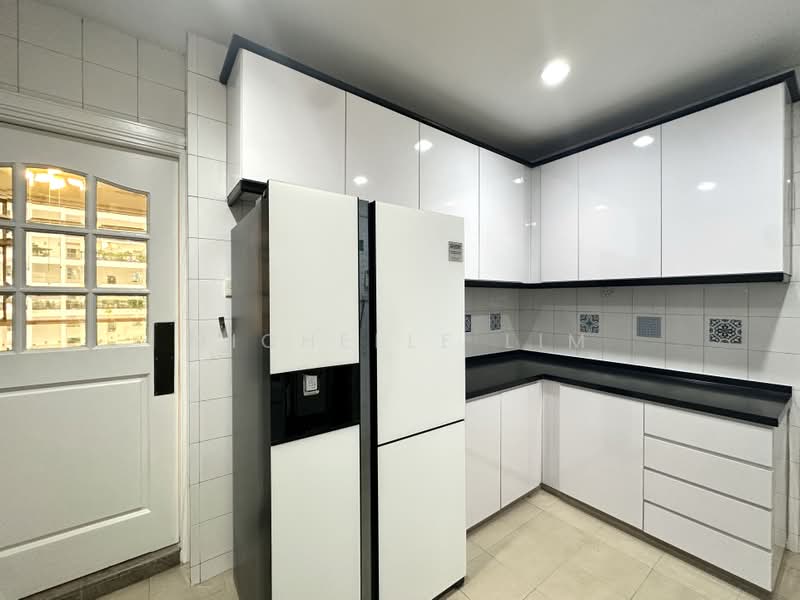 Leonie Condotel, 2 Leonie Hill Road, Orchard / River Valley, 4 Bedrooms, 2,568 sqft, Condominium For Rent, by Michelle Lim, 500241550 - Kitchen - PropertyGuru.com.sg