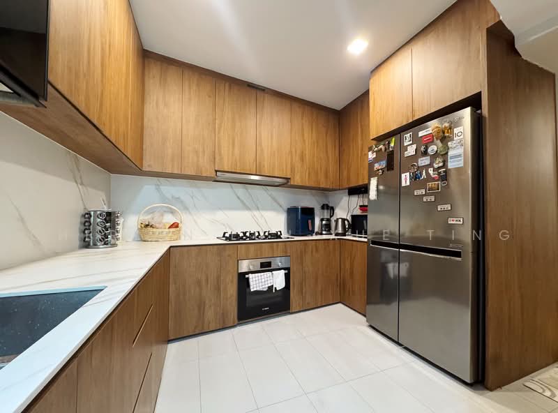 Clementi Park, 010101 Sunset Drive, 2 Bedrooms, 1,346 sqft, Condominium For Sale, by Cherlyn Loh Xue Ting, 500241555 - Kitchen - PropertyGuru.com.sg
