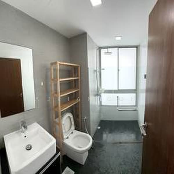 Parc Somme, 62 Somme Road, 2 Bedrooms, 581 sqft, Apartment For Sale, by Adrian Goh, 500241556 - Bathroom - PropertyGuru.com.sg