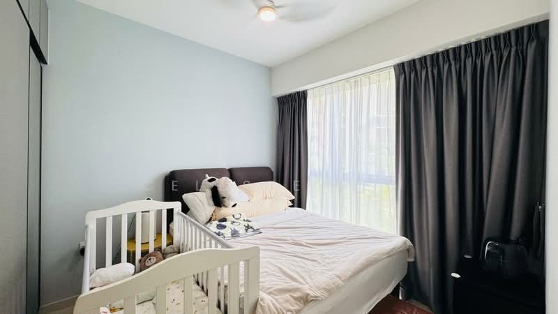 Riverfront Residences, 53 Hougang Avenue 7, 2 Bedrooms, 721 sqft, Condominium For Sale, by Celeste Teo, 500241559 - Bedroom - PropertyGuru.com.sg