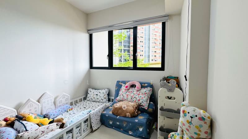 Riverfront Residences, 53 Hougang Avenue 7, 2 Bedrooms, 721 sqft, Condominium For Sale, by Celeste Teo, 500241559 - Bedroom - PropertyGuru.com.sg