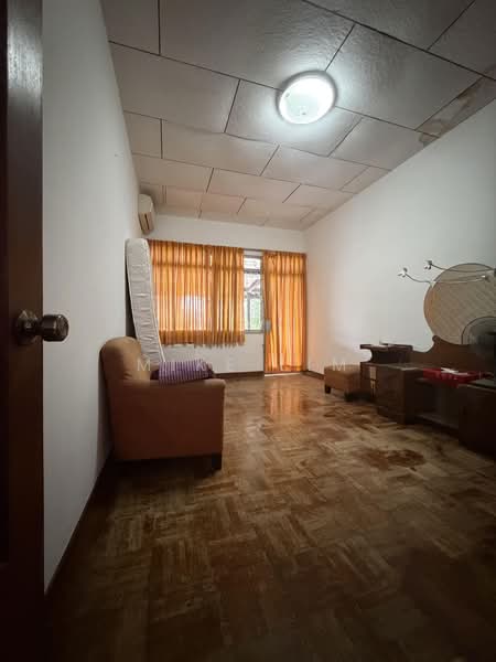 Lorong Marzuki, , 4 Bedrooms, 2,000 sqft, Corner Terrace For Sale, by Mike Lim, 500241564 - Living Room - PropertyGuru.com.sg