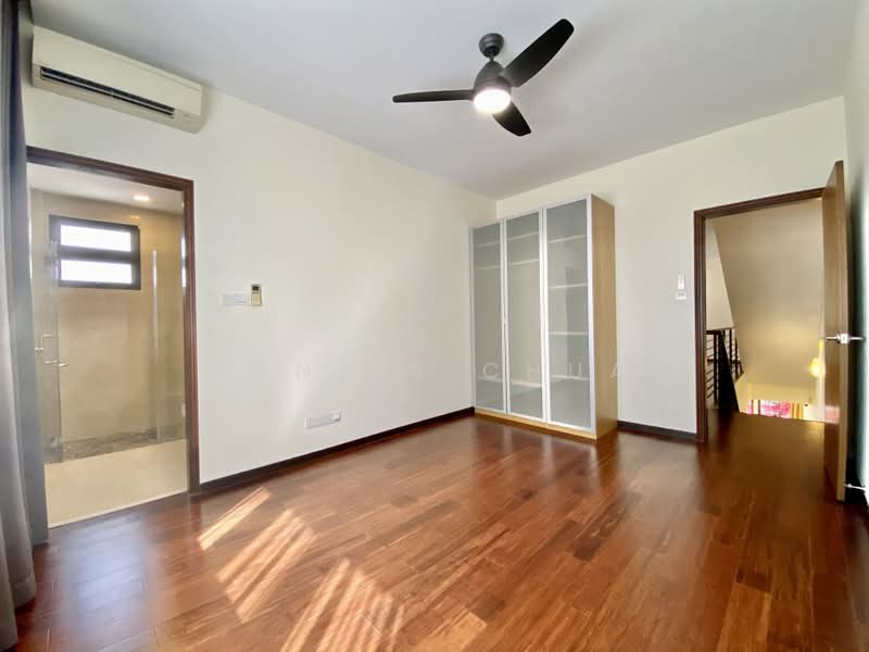 Serangoon Garden Estate, Serangoon Garden Way, 5 Bedrooms, 4,500 sqft, Semi-Detached House For Rent, by Dennis Chua, 500241581 - Bedroom - PropertyGuru.com.sg