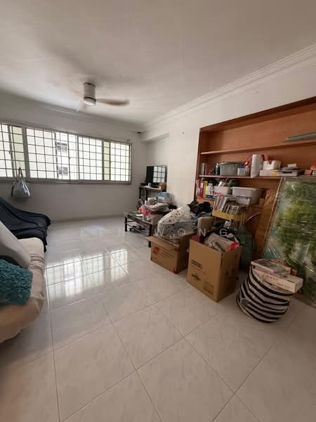 229 Bishan Street 23, 229 Bishan Street 23, 3 Bedrooms, 1,452 sqft, HDB Flat For Sale, by Ken Wong, 500241582 - Living Room - PropertyGuru.com.sg