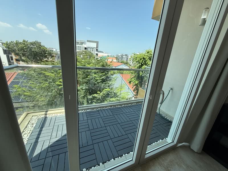 Sunshine Grandeur, 63 Lorong K Telok Kurau, 1 Bedroom, 635 sqft, Apartment For Rent, by Irene Tan, 500241589 - Balcony - PropertyGuru.com.sg