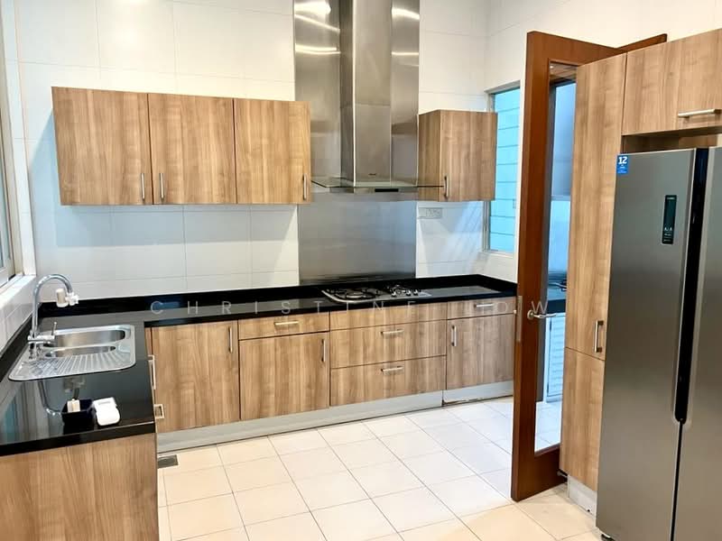 Namly Crescent SemiD with Pool Sixth Ave MRT Walk abt 10min, Namly Crescent, 5 Bedrooms, 4,400 sqft, Semi-Detached House For Rent, by Christine Low, 500241598 - Kitchen - PropertyGuru.com.sg