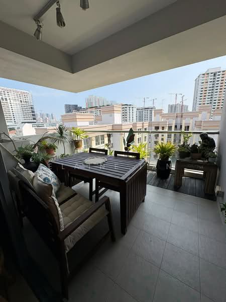 Oxford Suites, 21 Oxford Road, 2 Bedrooms, 1,033 sqft, Apartment For Rent, by Elaine Tan, 500241631 - PropertyGuru.com.sg