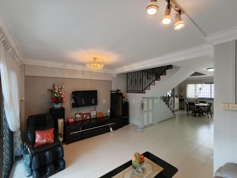 221 Bukit Batok East Avenue 3, 221 Bukit Batok East Avenue 3, 4 Bedrooms, 1,604 sqft, HDB Flat For Sale, by Alex Teoh, 500241661 - Living Room - PropertyGuru.com.sg