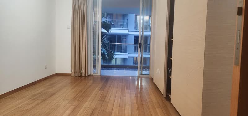 8 @ Mount Sophia, 10 Mount Sophia, 3 Bedrooms, 1,464 sqft, Condominium For Rent, by Daniel Gay, 500241668 - Huge Master Bedroom - PropertyGuru.com.sg