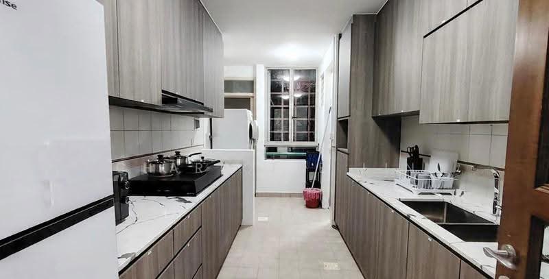 Maple Woods, 985 Bukit Timah Road, Room Rental, 200 sqft, Condominium For Rent, by Charlotte Lin, 500241692 - Kitchen - PropertyGuru.com.sg