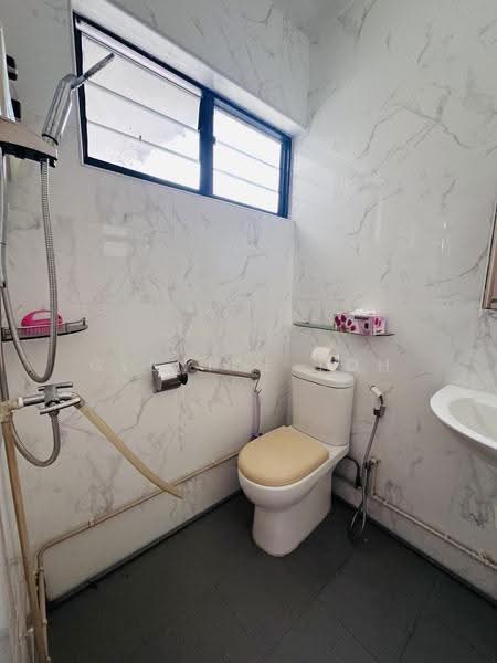 252 Hougang Avenue 3, 252 Hougang Avenue 3, Hougang / Punggol / Sengkang, 2 Bedrooms, 721 sqft, HDB Flat For Sale, by Glenice Toh, 500241708 - PropertyGuru.com.sg