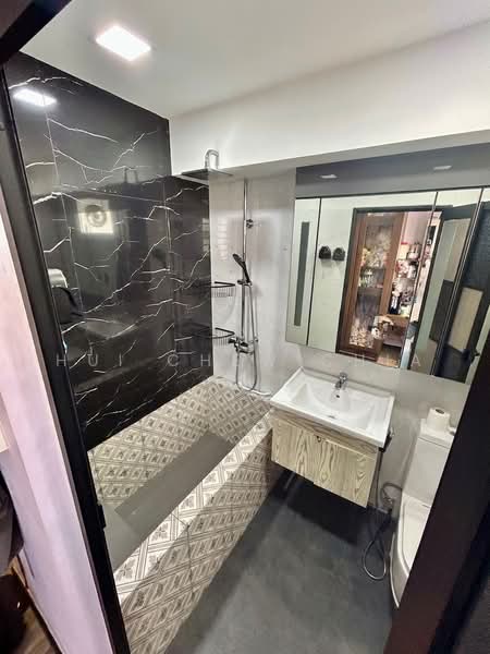 867 Tampines Street 83, 867 Tampines Street 83, 3 Bedrooms, 1,119 sqft, HDB Flat For Sale, by Hui Chew Chia, 500241730 - Bathroom - PropertyGuru.com.sg