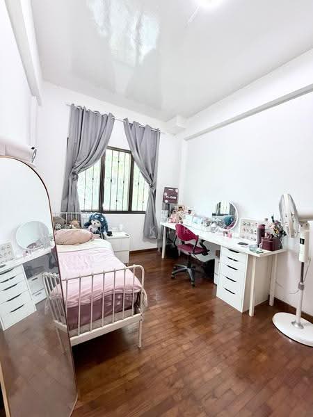 Seletar Springs Condominium, 100 Gerald Drive, 3 Bedrooms, 1,323 sqft, Condominium For Sale, by Nona Kirana, 500241741 - Bedroom - PropertyGuru.com.sg