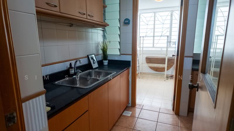 Guilin View, 28 Bukit Batok Street 52, 5 Bedrooms, 3,025 sqft, Condominium For Rent, by Sim Sujun (Jelene), 500241753 - Kitchen - PropertyGuru.com.sg
