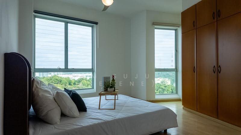 Guilin View, 28 Bukit Batok Street 52, 5 Bedrooms, 3,025 sqft, Condominium For Rent, by Sim Sujun (Jelene), 500241753 - Bedroom - PropertyGuru.com.sg