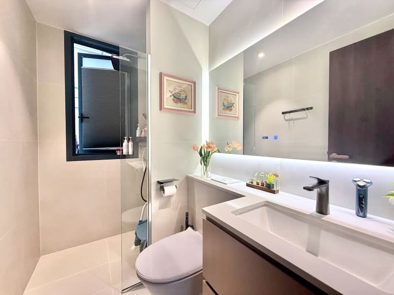 Signature At Yishun, 35 Yishun Street 51, 4 Bedrooms, 1,184 sqft, Condominium For Sale, by Kenneth Yeo, 500241755 - Bathroom - PropertyGuru.com.sg