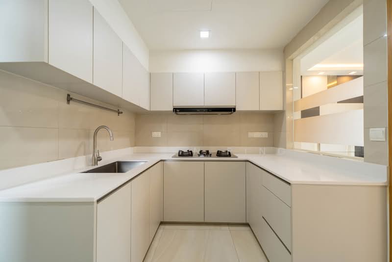 The Vales, 83 Anchorvale Crescent, 3 Bedrooms, 1,044 sqft, Condominium For Sale, by Lim Xin Ping, 500241762 - Kitchen - PropertyGuru.com.sg