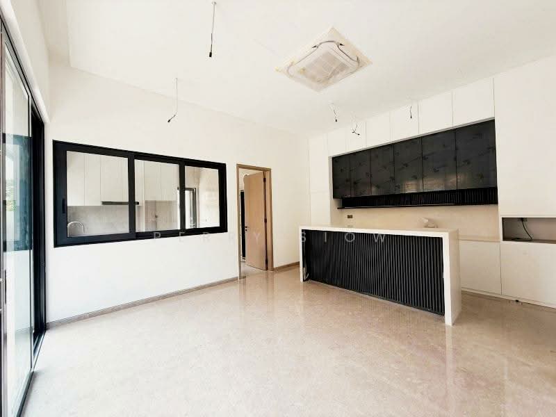 FREEHOLD BRAND NEW WITH LIFT SEMI D IN TELOK KURAU, Telok Kurau Lorong G, Telok Kurau, Telok Kurau Lorong H, 5 Bedrooms, 2,742 sqft, Semi-Detached House For Sale, by Perry Siow, 500241768 - Kitchen - PropertyGuru.com.sg