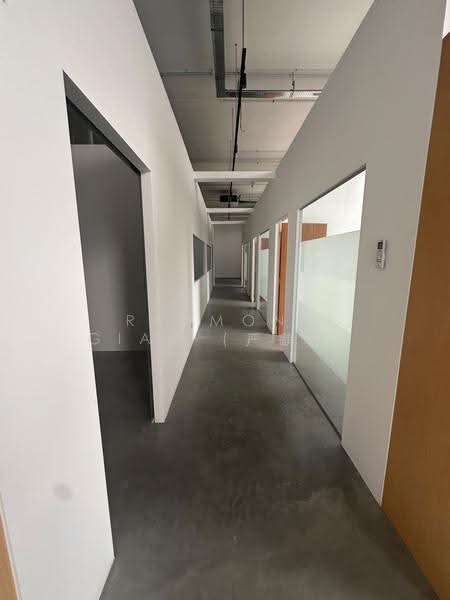 Rare newly built freehold standalone building in strategic location for sale, Buona Vista / West Coast / Clementi New Town, 82,000 sqft, Light Industrial (B1) For Sale, by Raymond Giam (严麒敬), 500241771 - Corridor - CommercialGuru.com.sg