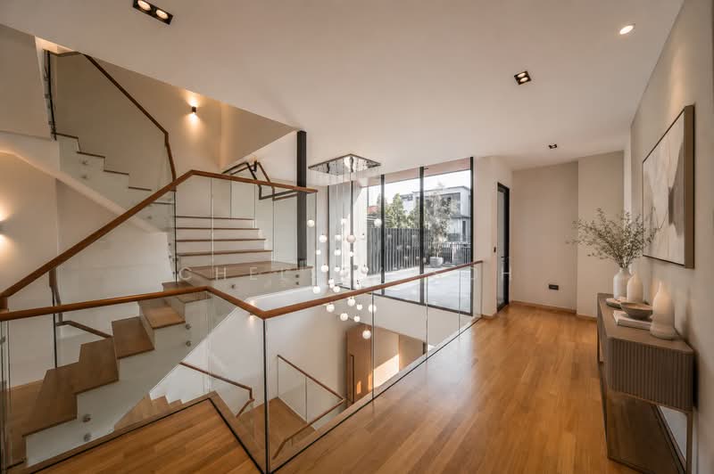 SINCERE SELLER | CHEAPEST BRAND NEW FREEHOLD LANDED w LIFT | $500K BELOW VALUATION | 6 Bed 6 Bath, , 6 Bedrooms, 1,771 sqft, Terraced House For Sale, by Chelsey Soh, 500241772 - Foyer - PropertyGuru.com.sg