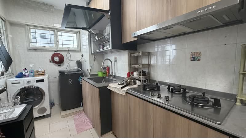 394 Bukit Batok West Avenue 5, 394 Bukit Batok West Avenue 5, 3 Bedrooms, 990 sqft, HDB Flat For Rent, by Rekael Das, 500241775 - PropertyGuru.com.sg