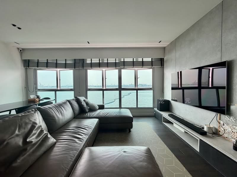 422B Northshore Drive, 422B Northshore Drive, 3 Bedrooms, 1,216 sqft, HDB Flat For Sale, by James Long 龙劲元, 500241782 - Living Room - PropertyGuru.com.sg