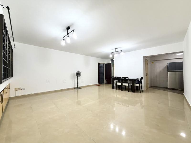 684C Choa Chu Kang Crescent, 684C Choa Chu Kang Crescent, Dairy Farm / Bukit Panjang / Choa Chu Kang, 3 Bedrooms, 1,184 sqft, HDB Flat For Sale, by Michelle Lee, 500241784 - Dining Room - PropertyGuru.com.sg
